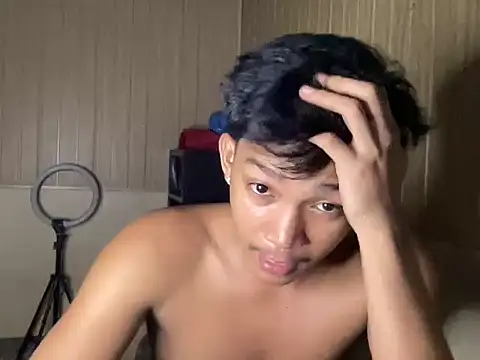 YourcumBoy77 webcam