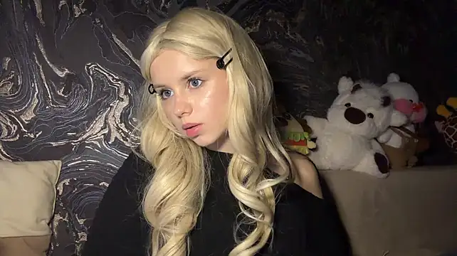 curlyhaired webcam
