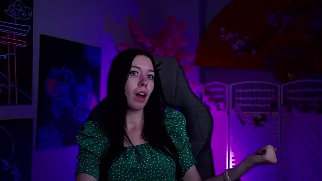 CoralieAshford webcam