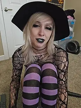 AmethystFoxx webcam