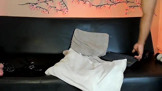 zarek_lux webcam