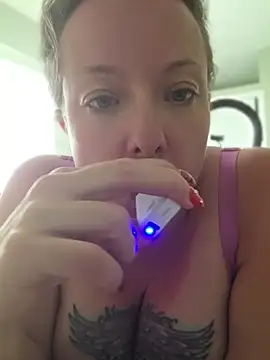 julimonroe webcam