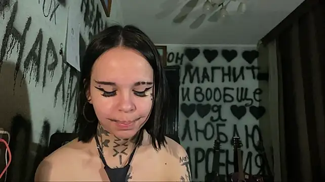 traxxxmaniac live cam on StripChat