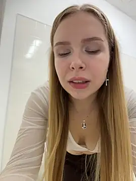 Liza_risky webcam