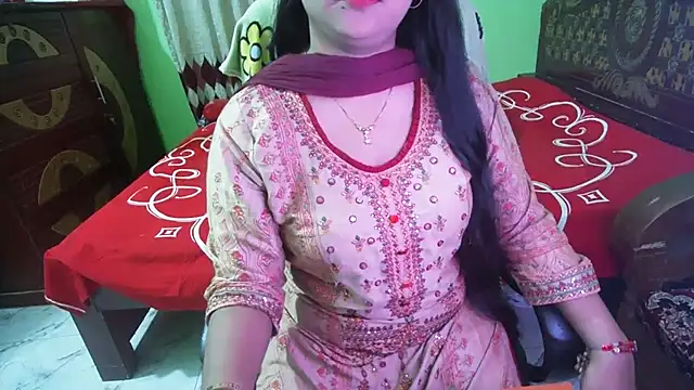 BengaliQueenStar webcam