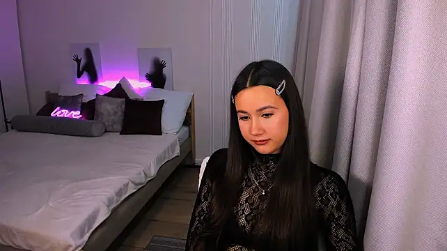 GabrielleEvy webcam