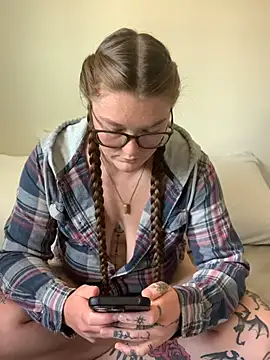 PussiesnCream_ webcam