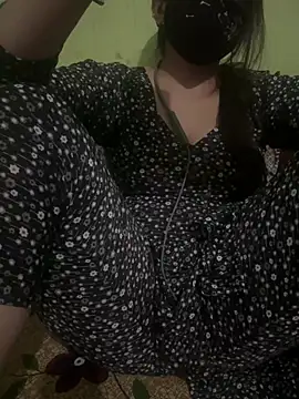 Arshi02 live cam on StripChat