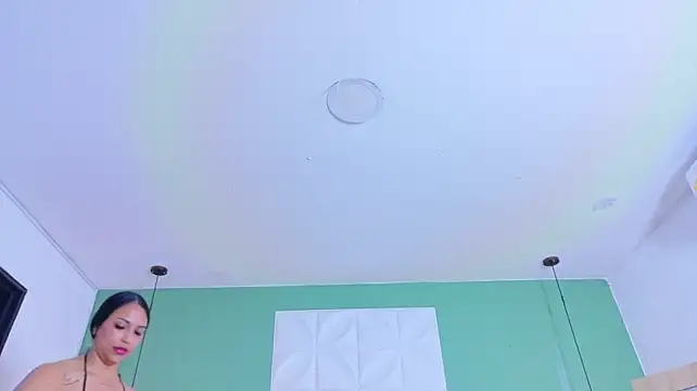 Slutty_hugetits webcam