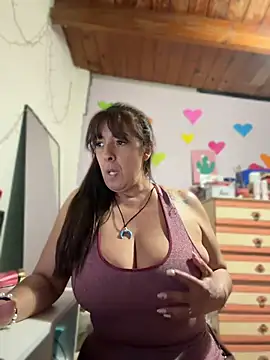 Sofyalone_ webcam