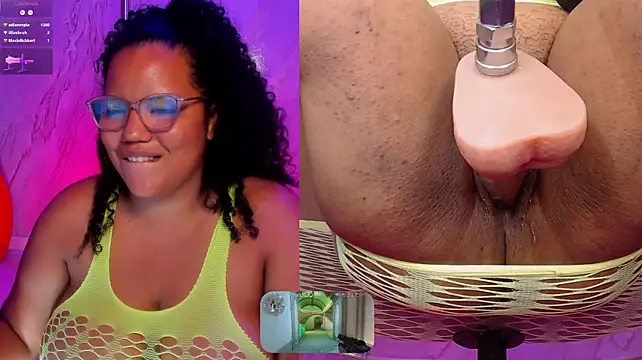MhiaRey webcam