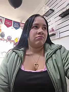 Kendra-daring webcam