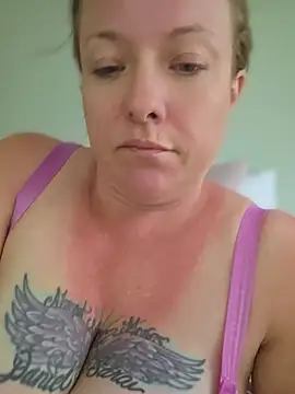 julimonroe webcam