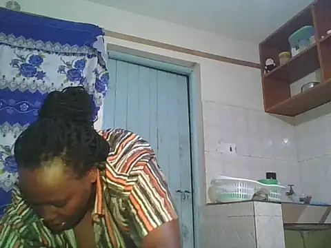 sweetbootty03 webcam