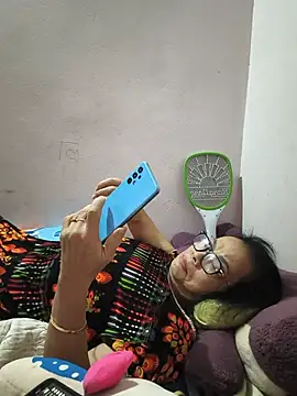 Hotestlove live cam preview