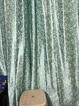 Priyaa_1433