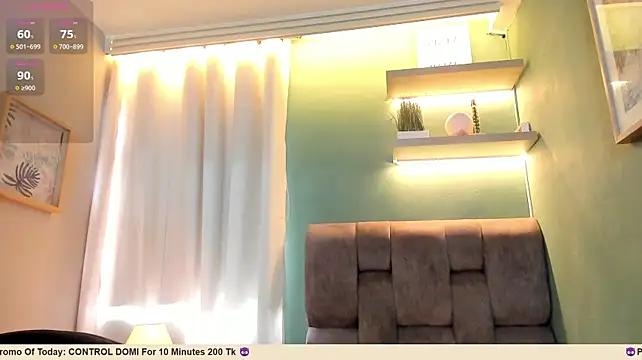 _LaraMom_ webcam