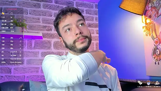 noah_ricci webcam
