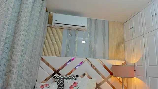 IvannaOwen webcam