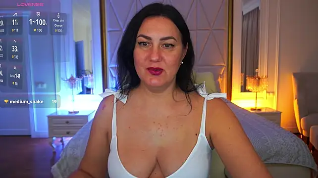 VelvetLuck live cam preview