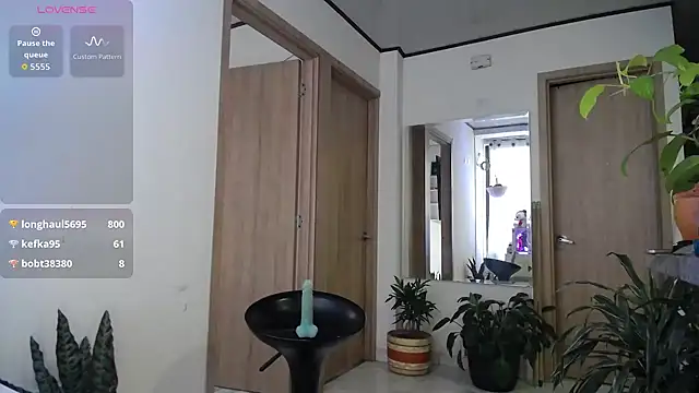 luc11_lov3 webcam