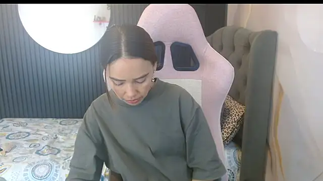naomis_36 webcam