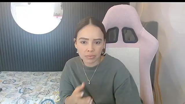 naomis_36 webcam