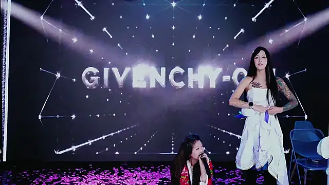 GIVENCHY-001 webcam