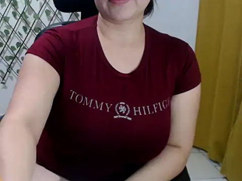 Elina_Rose888 webcam