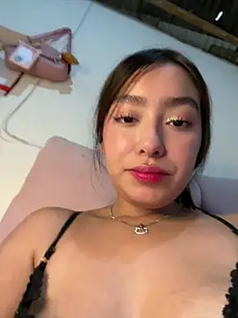 Miakittyyy webcam