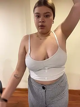 Thara_Fresneda_ webcam