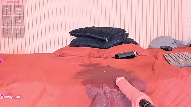 emily_campbell_ webcam