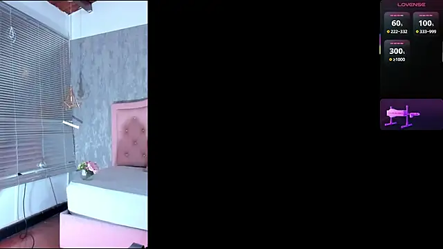 naomidibello webcam
