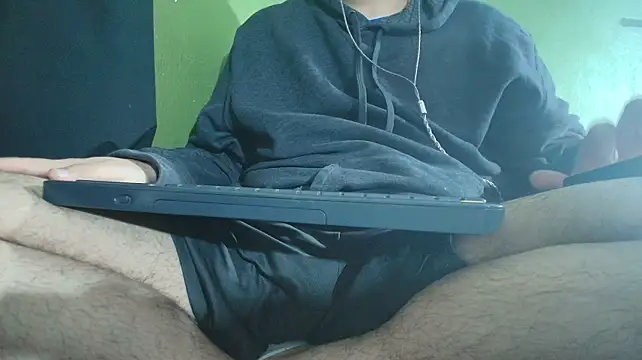 sweet_cock28 webcam