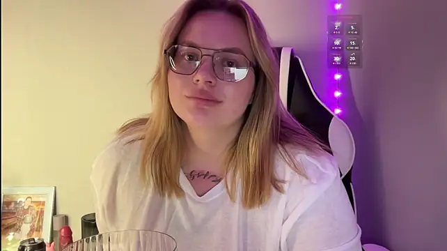 Nata102 live cam on StripChat