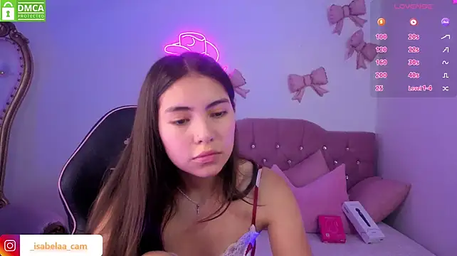 ISABELA_TAY live cam on StripChat