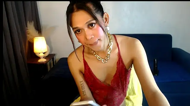Spicyceleste_starr live cam on StripChat