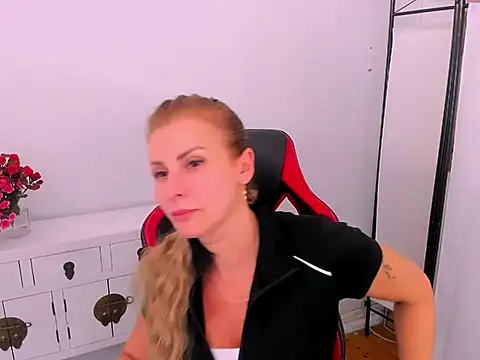 AnnLips live cam on StripChat