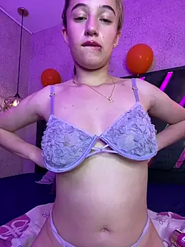 aly_17 webcam