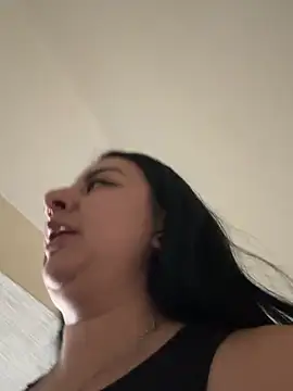 Abril_Luv live cam preview
