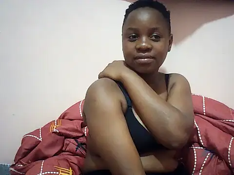 LustySil webcam