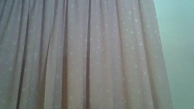 SkinnyKitten webcam