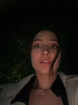 ICrazyOneIRL webcam