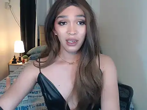 loveasianjhaine24 webcam