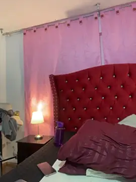Angela-Diaz webcam
