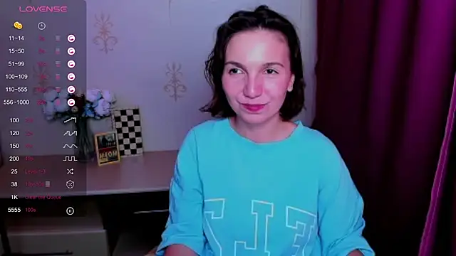 KindHazelHere_ webcam