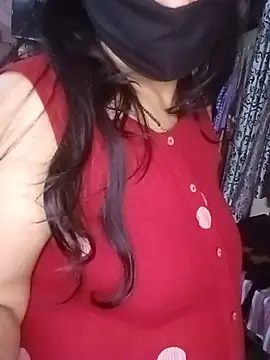 Desi_couple85 webcam