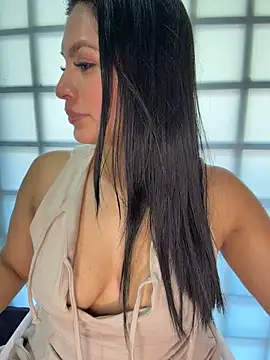 Sofia_Convers live cam preview