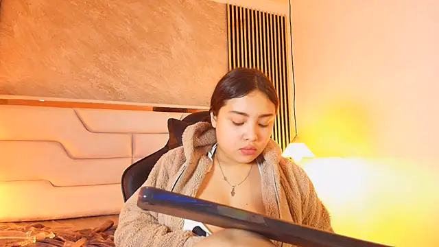 PamelaCollinsVS