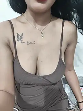 Miss_Liara01 live cam preview